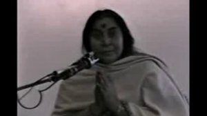 9.07.1982 г. "Смятение- тонкое рабство".  Лекция Шри Матаджи на публичной программе. Бирмингем. Англ