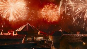 Поход в кино всей семьей поможет создать новогоднее настроение.