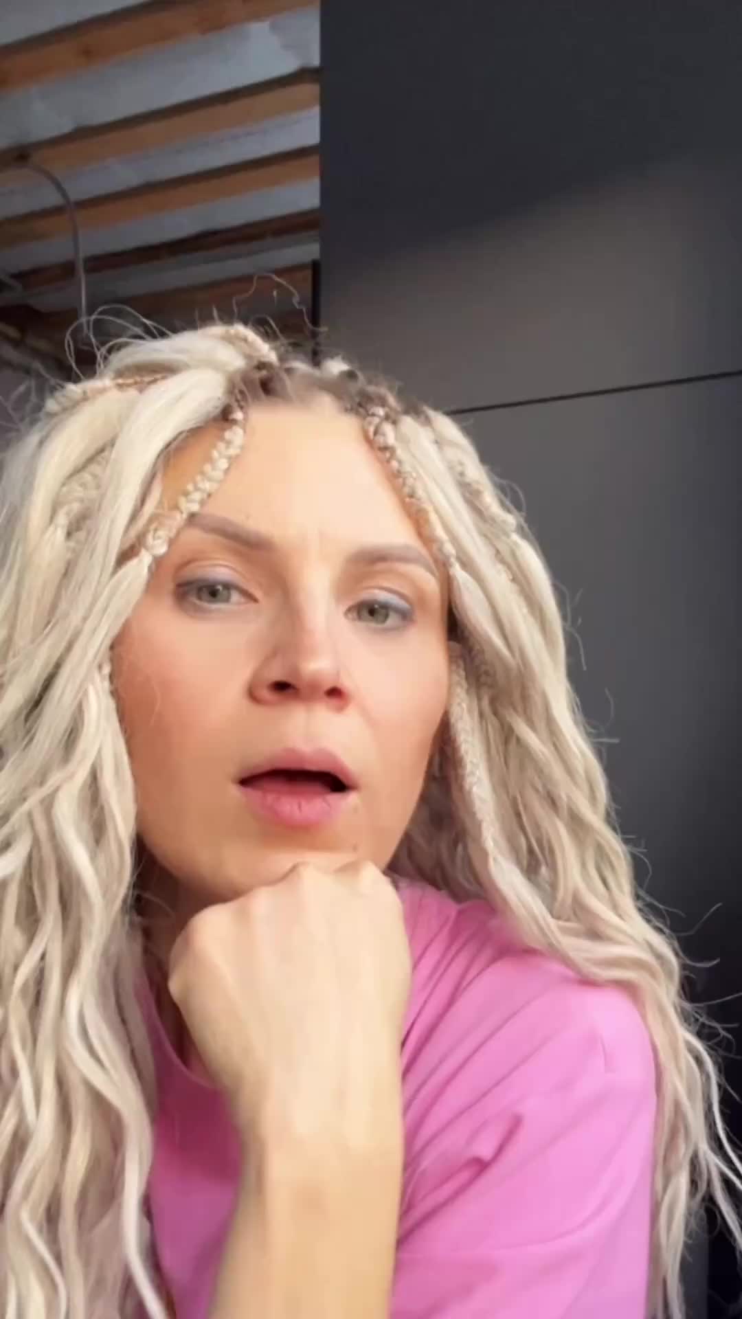 Давно просился этот ролик.