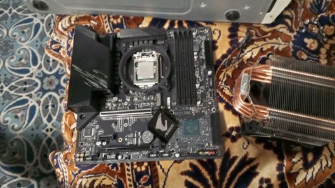 Материнка - GIGABYTE B560M AORUS ELITE гоняю новую мать