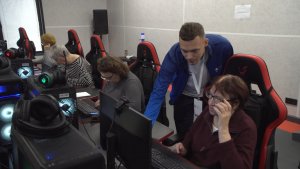 В Севастополе проходят курсы цифровой грамотности для старшего поколения