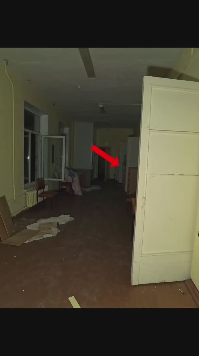 Неожиданная встреча в Заброшенном доме😱 смотреть онлайн