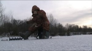 Первая зимняя рыбалка .
