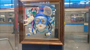 Прогулки по Москве. Выставка работ Академии Сергея Андрияки на станции Воробьевы горы.