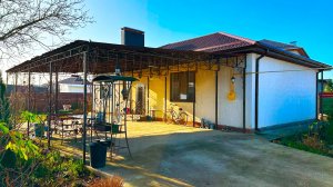 Дом с современным  ремонтом и мебелью рядом с Краснодаром