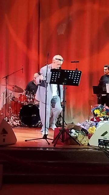 "Это любовь" Алексей Гоман #алексейгоман #залцерковныхсоборов #музыка #маленькийоркестр #длядуши смотреть онлайн