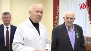 ЭПОХА В БЕЛОМ ХАЛАТЕ. СТАРЕЙШИЙ ВРАЧ ЦМБ № 1 ОТМЕТИЛ ЮБИЛЕЙНЫЕ ДАТЫ