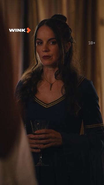 Сериал «Падшая королева оборотней». 6 серия смотреть онлайн