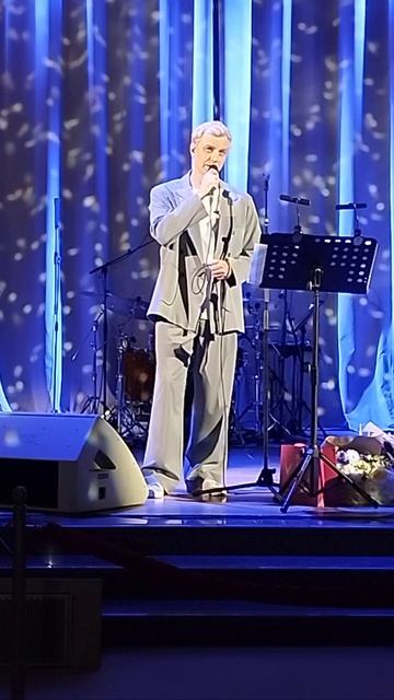 "Не исчезай" Алексей Гоман, Валерия Коган #алексейгоман #залцерковныхсоборов #маленькийоркестр смотреть онлайн