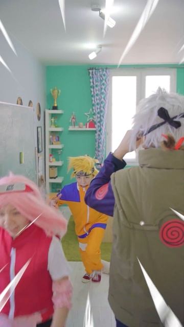 Аниме-семья в реальной жизни! Все приключения аниме-брата и сестры в забавных видеороликах.