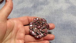 153. Распаковка. Броши.