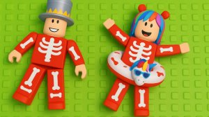 Я БРОСИЛ СВЕОГО ДРУГА с ГОРЫ в РОБЛОКС! СЛОМАЛ все КОСТИ и заработал ДЕНЕГ! ПАПА и ДОЧКА!