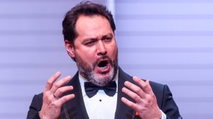 Оперный певец Ильдар Абдразаков стал народным артистом России