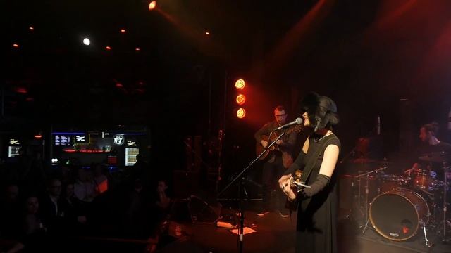 Женя Любич - Russian Girl (Live)