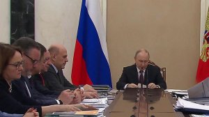 Уровень бедности в России к 2036 году должен стать менее 5%, заявил Владимир Путин.