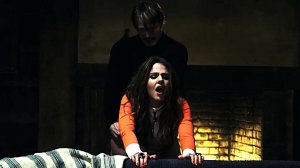 ПЕРЕД ТЕМ КАК УБИТЬ СВОЮ ЖЕРТВУ, ОНА ДОВОДИТ ЕГО ДО ЭКСТАЗА / ОБЗОР КРУТОГО ФИЛЬМА "ПОЛЯРНЫЙ"