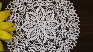 САЛФЕТКА КРЮЧКОМ С АЖУРНЫМИ ЛИСТОЧКАМИ. ЧАСТЬ 1