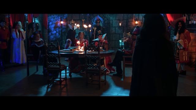 Незваный гость — Логово злодеев