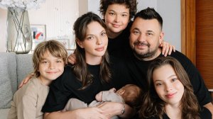 Младшему сыну Сергея Жукова исполнилось два годика, Леонардо ДиКаприо скрывается на публике.