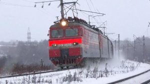 Бывший Пермский ВЛ11-060 Б/145 с грузовым поездом в Волоколамске