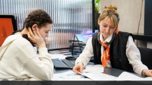 Главный техинспектор труда ФНПР рассказал о проблеме оформления подростков на работу