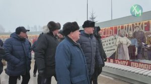 В Ханты-Мансийске открыли стелу «Город трудовой доблести»