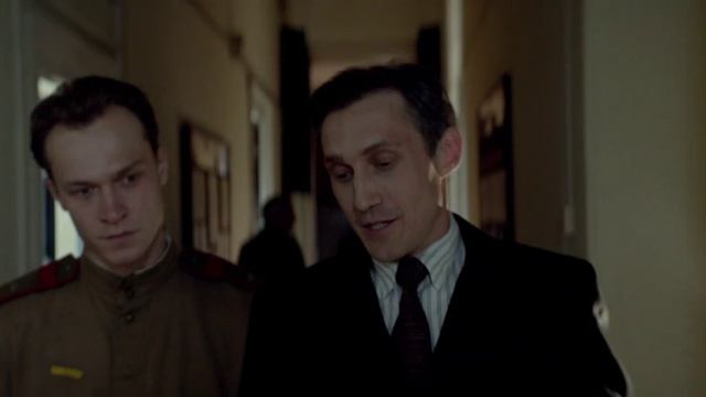 Калашников. Нарисовал мишень на бочке с песком и проверил лучший автомат во всём мире. смотреть онлайн