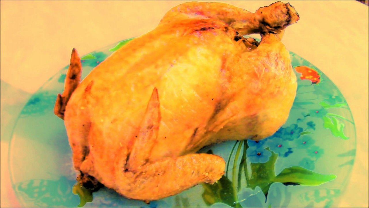 Курица на соляной подушке в духовке.