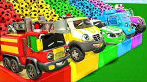 Разноцветные футбольные мячи и игрушечные машинки + песня «Колёса автобуса» Забавное видео для детей