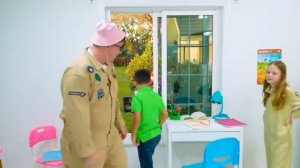 Настя и вымышленная история для детей о детективах