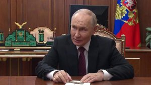 Путин: приоритет Конституции РФ является безусловным во внутренней и внешней политике.