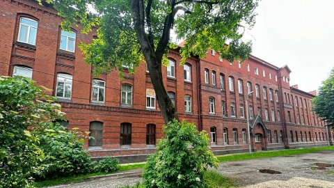 Калининград, Литовский переулок 22, двухкомнатная квартира в немецком доме