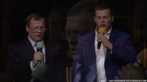 Жить снова без Бога меня мир зовёт..