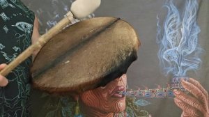 Шаманский бубен ручной работы, обратная сторона, деревянная рукоять, кожа козы