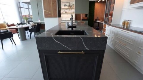 Классические кухни | Обзор экспозиций | Корпусная мебель | Кухни | Мебельный салон