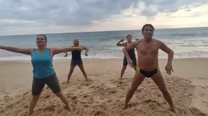 Вечерний Баланс четырех стихий в Хиккадуве Шри-Ланка