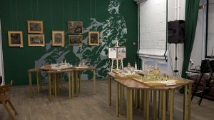 В Зарайской библиотеке открыли выставку заслуженного художника России Владимира Юркевича