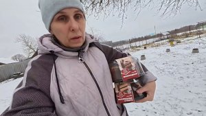 Наконец дождались! Собрались в магазин. Купили 2 торта и не только