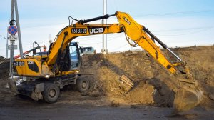 Экскаватор JCB JS160W. Планировка склона.