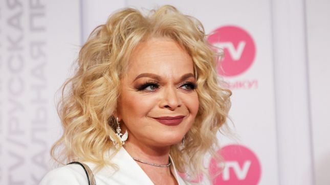 Стало известно, как Долина может избежать ответственности за неуплату налогов за особняк смотреть онлайн