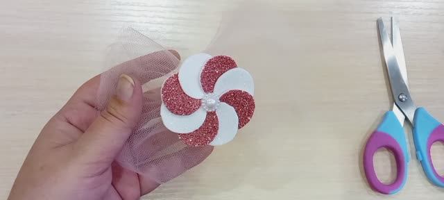 Конфетка из фоамирана и фатина своими руками. МК конфета своими руками