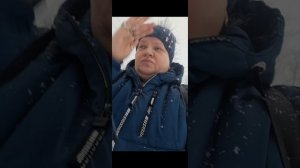 меня по делом и идет много снегом 🌨️