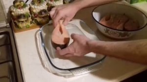 Форель запеченная в духовке. Сочный и вкусный рецепт.