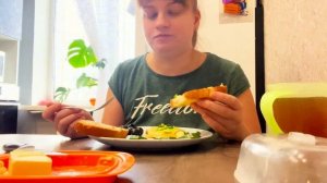 Цветок дождался нового горшка/ Мой Завтрак /