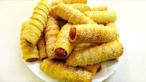 Вкусные СОСИСКИ в СЛОЕНОМ ТЕСТЕ! Пошаговый рецепт!