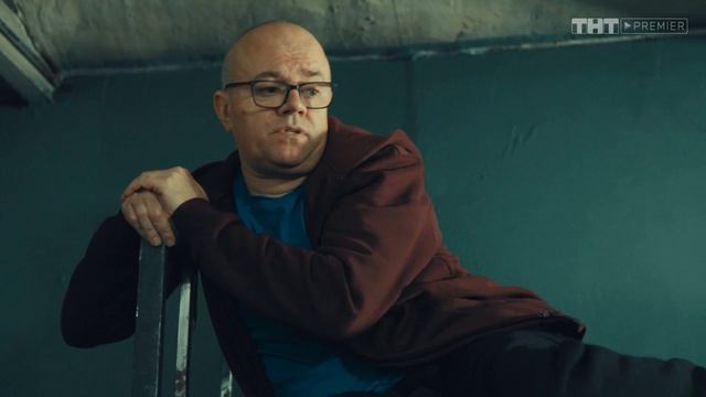 СашаТаня. Гена защищает Сильвестра в тюрьме, где его в камере уголовники прессовали смотреть онлайн