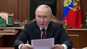 Владимиру Путину доложили о полном переходе Северска под российский контроль.