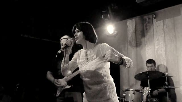 Женя Любич / Jenia Lubich - "Рок" STEREOБАР 7.01.11 [BW]