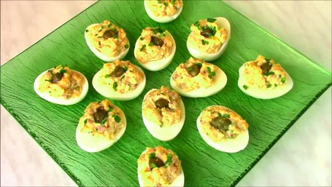 Пикантная закуска из яиц.