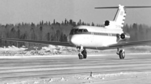 Летучий корабль над топью болот